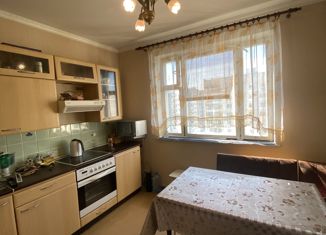 Трехкомнатная квартира на продажу, 73.3 м2, Москва, улица Авиаторов, 10, метро Солнцево