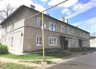 Продаю 2-комнатную квартиру, 35.6 м2, поселок городского типа Борисоглебский, Красноармейская улица, 66