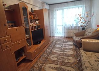 Продается трехкомнатная квартира, 59 м2, Омск, проспект Менделеева, 32