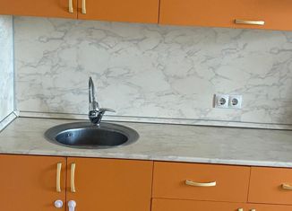 Сдаю однокомнатную квартиру, 52 м2, Рязань, Шереметьевская улица, 6к2, район Песочня