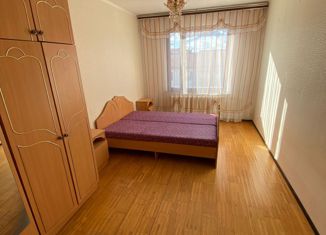 Продам 2-ком. квартиру, 55.1 м2, Андреаполь, улица Авиаторов, 26