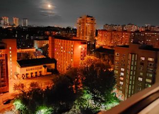 Продается 2-комнатная квартира, 70.6 м2, Самара, улица Мичурина, 147, метро Российская