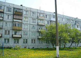 Продается двухкомнатная квартира, 49.9 м2, посёлок Новосмолинский, Шоссейная улица, 2А
