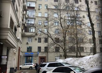 Продается 4-комнатная квартира, 106 м2, Москва, Кутузовский проспект, 45, станция Кутузовская