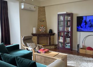 3-ком. квартира на продажу, 130 м2, Махачкала, улица Ломоносова, 10, Советский район