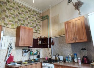 Продается трехкомнатная квартира, 80.4 м2, Санкт-Петербург, Суворовский проспект, 61, Суворовский проспект