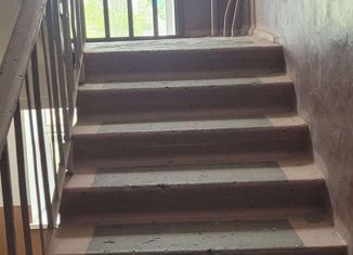 Продам 2-комнатную квартиру, 42 м2, поселок городского типа Солнечный, улица Геологов, 4
