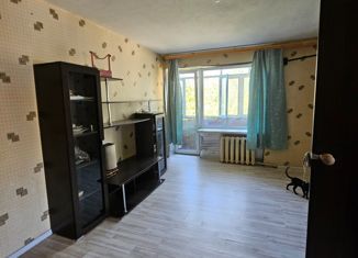 Продажа четырехкомнатной квартиры, 60.3 м2, Зверево, улица Осташенко, 2