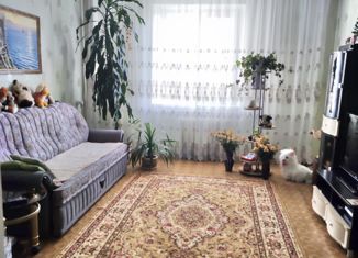 Продам 3-комнатную квартиру, 75.8 м2, Карпинск, улица Луначарского, 61