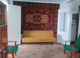 Двухкомнатная квартира на продажу, 46 м2, Невинномысск, улица Менделеева, 44