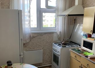 Продам 2-ком. квартиру, 46 м2, Челябинск, улица Масленникова, 15, Ленинский район