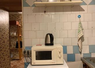 Продам трехкомнатную квартиру, 58 м2, Санкт-Петербург, улица Черкасова, 8к4, улица Черкасова