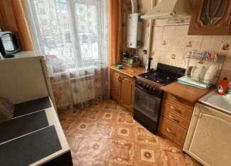 Продажа 2-комнатной квартиры, 42 м2, Ефремов, улица Строителей, 37