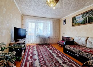 Продажа 3-комнатной квартиры, 59 м2, Азнакаево, улица Валиханова, 6