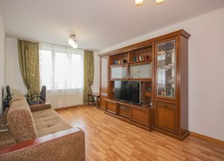 Продам двухкомнатную квартиру, 64 м2, Екатеринбург, улица Евгения Савкова, 3, улица Евгения Савкова