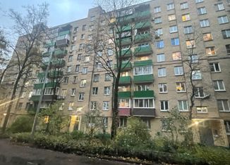 Продаю трехкомнатную квартиру, 57 м2, Москва, Конаковский проезд, 13, Конаковский проезд