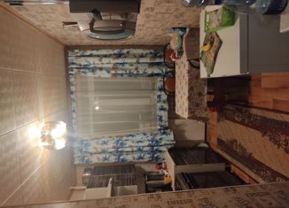 Продается двухкомнатная квартира, 60.7 м2, посёлок Бреды, квартал Черёмушки, 27