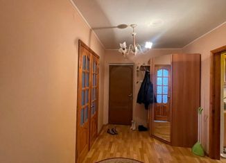 Продажа 4-ком. квартиры, 80 м2, Темрюк, улица Калинина, 112А