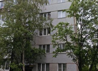 Продаю трехкомнатную квартиру, 57.9 м2, Весьегонск, улица Карла Маркса, 132