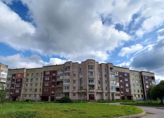 Продается 2-ком. квартира, 47.7 м2, Пикалёво, улица Горняков, 15