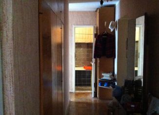 Продам трехкомнатную квартиру, 67 м2, Тольятти, проспект Степана Разина, 49, Автозаводский район