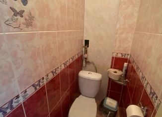 Продам 3-ком. квартиру, 63 м2, Кудымкар, улица Строителей, 5