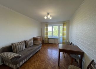 Продается двухкомнатная квартира, 47 м2, Таганрог, улица Розы Люксембург, 52-1