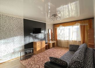 Продам комнату, 60 м2, Петропавловск-Камчатский, улица Крылова, 10