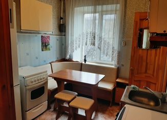 Продажа 2-комнатной квартиры, 48.2 м2, Минеральные Воды, Октябрьская улица, 1