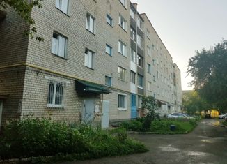 Продается двухкомнатная квартира, 48.2 м2, Красноуфимск, улица Сухобского, 37