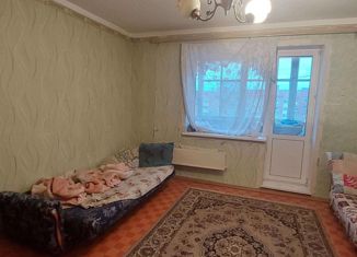 Продается 1-комнатная квартира, 33.4 м2, Пермский край, улица Мира, 2