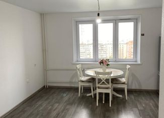 Продаю 3-ком. квартиру, 56 м2, Челябинск, ЖК ЭвоПарк, Телевизионная улица, 12Б