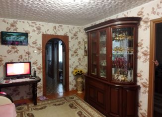 Продажа трехкомнатной квартиры, 58 м2, Агрыз, улица Гагарина, 6