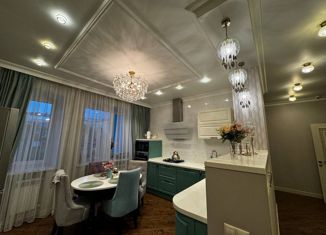 Продам 4-ком. квартиру, 161 м2, Мурманск, проспект Ленина, 61