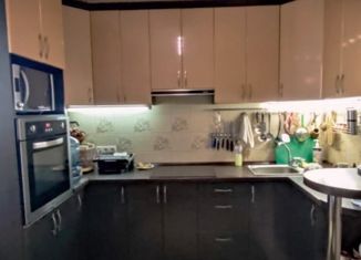 Продам 3-комнатную квартиру, 73.1 м2, Москва, улица Генерала Кузнецова, 14к1, улица Генерала Кузнецова