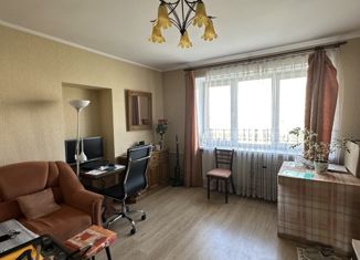 Продам 4-комнатную квартиру, 79.3 м2, Калужская область, проспект Маркса, 76