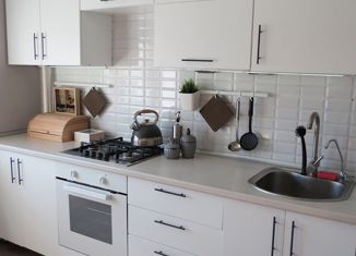Продается 1-ком. квартира, 38.9 м2, посёлок Ждановский, Школьная улица, 54