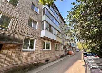 Продам трехкомнатную квартиру, 60 м2, Вязьма, Кронштадтская улица, 25