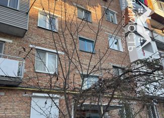 Продажа 4-ком. квартиры, 74.7 м2, Беслан, улица Суворова, 1