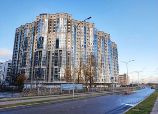 Продается 2-ком. квартира, 62 м2, рабочий посёлок Новоивановское, бульвар Эйнштейна, 4