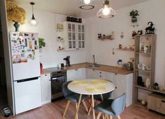 Двухкомнатная квартира на продажу, 41 м2, микрорайон Вишнёвая Горка, улица Вишнёвая Аллея, 9