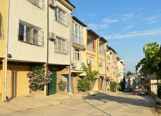 Продаю гараж, 157.7 м2, посёлок городского типа Партенит, Приозёрная улица, 11