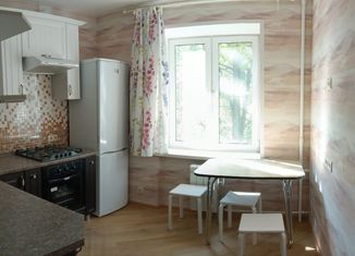 Продается 2-комнатная квартира, 56.5 м2, Москва, улица Вучетича, 28к4, улица Вучетича