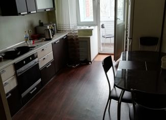 Продам 1-комнатную квартиру, 33 м2, Сыктывкар, Коммунистическая улица, 77/2, Юго-Западный район