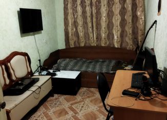 Продается трехкомнатная квартира, 58.9 м2, Кирово-Чепецк, Первомайская улица, 4к3