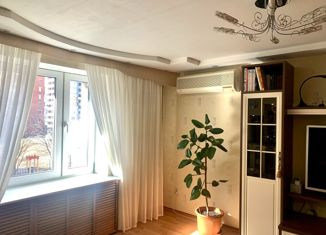 3-комнатная квартира на продажу, 77 м2, Ижевск, Карлутский район, Совхозная улица, 3