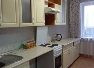 Продаю четырехкомнатную квартиру, 81.5 м2, Чебоксары, улица Богдана Хмельницкого, 49, Ленинский район