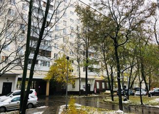 Продаю 2-ком. квартиру, 45 м2, Москва, район Очаково-Матвеевское, Матвеевская улица, 42к2