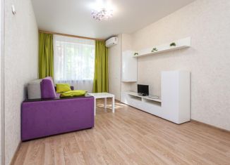 Продается 1-комнатная квартира, 30.4 м2, Краснодар, улица имени Тургенева, 162