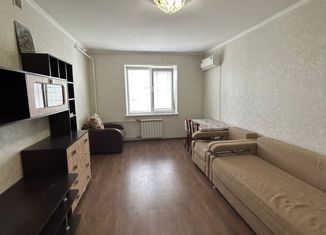 Продам 1-комнатную квартиру, 40 м2, Старый Оскол, микрорайон Макаренко, 35